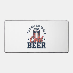 T-shirt vectoriel vintage de bière froide patrioti