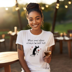 T-shirt Verre semi-plein de vin amusant Toast avec chat