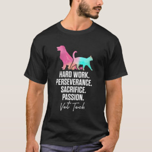 T-shirt Vet Tech a travaillé drôle Technicien vétérinaire