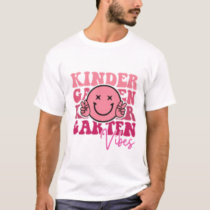 T-shirt Vibes de jardin d'enfants Conception amusante et