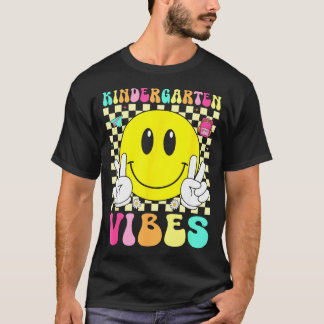T-shirt Vibes de maternelle visage sourire rétro retour à