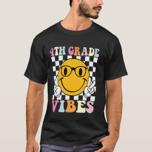 T-shirt Vibes super de 4e année Sourire Visage Retour à l'