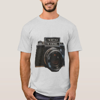 T-shirt Vibes vintages Tee : 'Je ne suis pas vieux, je sui
