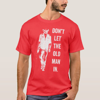 T-shirt Vieil Homme Marchant Avec Une Guitare vintage