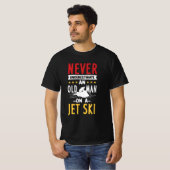 T-shirt Vieux Homme Sur Un Jet Ski (Devant entier)