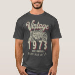 T-shirt Vintage Tractor Farmer Birthday Born In 1973 & Est<br><div class="desc">Vintage Tractor Farmer Birthday Born In 1973 & Established  .</div>