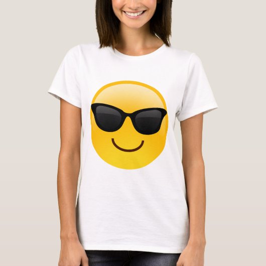 T-shirt Visage de sourire avec des lunettes de soleil (Devant)