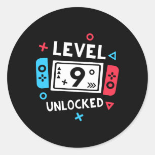 T-shirt voor 9e verjaardag jongen level 9 vrijgesp ronde sticker
