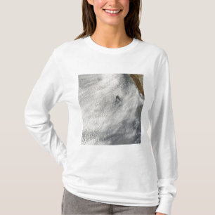 T-shirt Vortexes et gloire de nuage outre d'île de