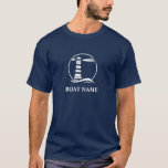 T-shirt Votre nom de bateau Nautical Classic Lighthouse Ma<br><div class="desc">Nom de bateau personnalisé avec un phare classique nautique sur un T-shirt bleu marine</div>