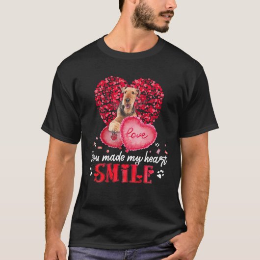 T-shirt Vous Faites De Mon Coeur Souriez Airedale Terrier (Devant)