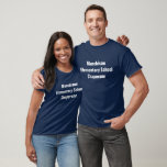 T-shirt Voyage sur le terrain Personnalisable Chaperone Na<br><div class="desc">Personnalisez vos propres t-shirts de chaperon préscolaire,  primaire ou secondaire avec la couleur de votre école pour des sorties sur le terrain et d'autres événements scolaires avec des parents bénévoles comme piste et journée sur le terrain.</div>