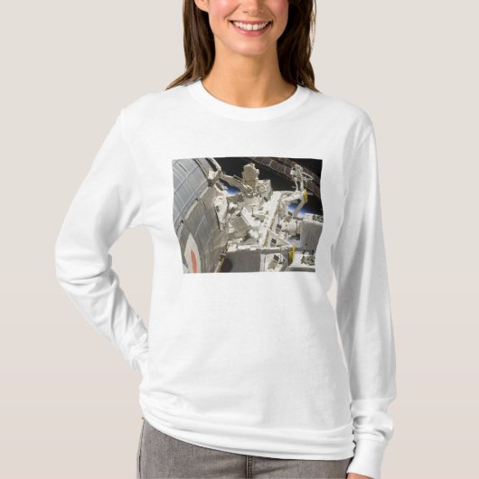 T-shirt Vue de gros plan des composants (Devant)