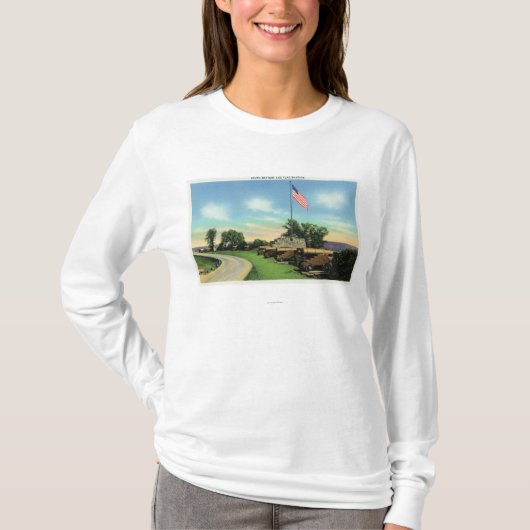 T-shirt Vue de la bastion du sud de batterie et de drapeau (Devant)