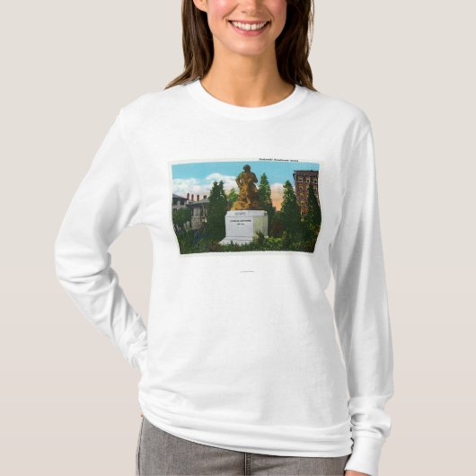 T-shirt Vue de statue de Nathaniel Hawthorne (Devant)
