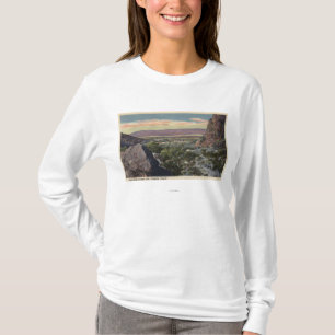 T-shirt Vue de ville de canyon de Tahquitz