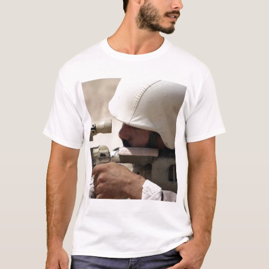 T-shirt Vue d'un sergent de l'armée irakienne dans une por (Devant)