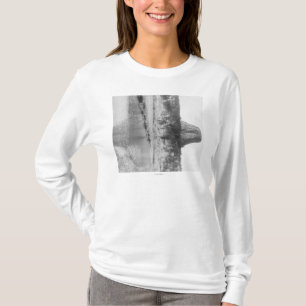 T-shirt Vue éloignée de la tour du diable avec de l'eau