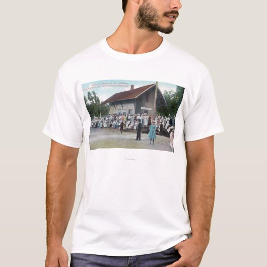 T-shirt Vue extérieure de gare sur la 4ème de (Devant)