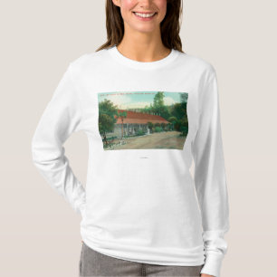 T-shirt Vue extérieure de l'annexe et des au sol d'hôtel