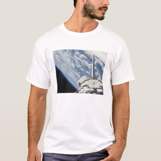 T-shirt Vue partielle de Space Shuttle Endeavor (Devant)