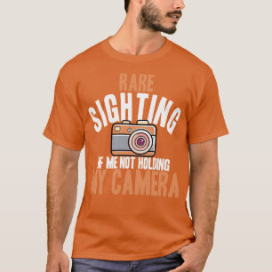 T-shirt Vue rare de moi ne tenant pas mon appareil photo