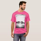 T-shirt Vue Sur La Plage Avec Réflexions Et Skyscr (Devant entier)