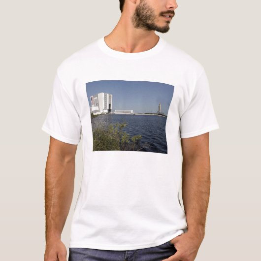 T-shirt Vue sur le bassin, navette spatiale Atlantis (Devant)