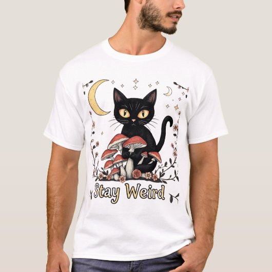 T-shirt Whimsical noir cat framed by red mushrooms and pal (Devant)