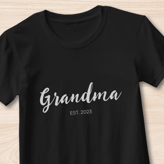 T-shirt White Script Grandma Established Black