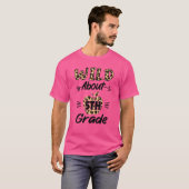 T-shirt Wild À propos Leopard de 5e année Enseignant de 5e (Devant entier)