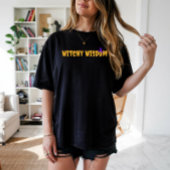 T-shirt Witchdom halloween typographie violette casquette