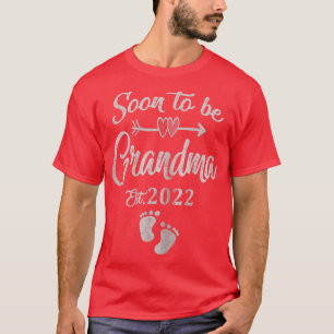 T-shirt "Womens soon to be grandma 2022