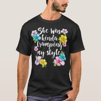 T-shirt Womens Uterus She Was Kinda Cramping My Style Gif
