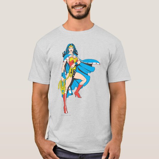 T-shirt Wonder Woman Cape (Devant)