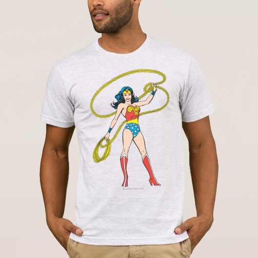 T-shirt Wonder Woman debout avec Lasso (Devant)