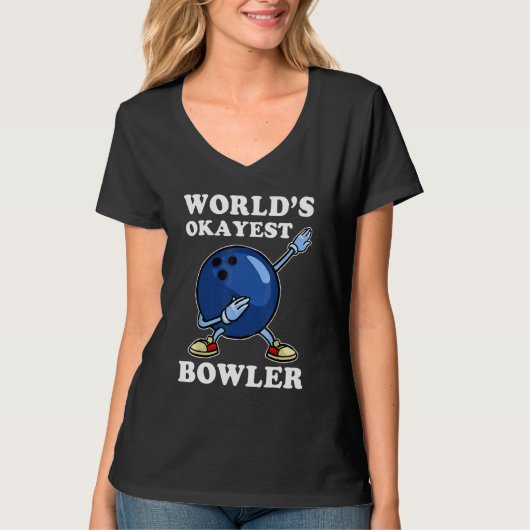 T-shirt World's Okayest Bowler  Bowling Player (Devant)