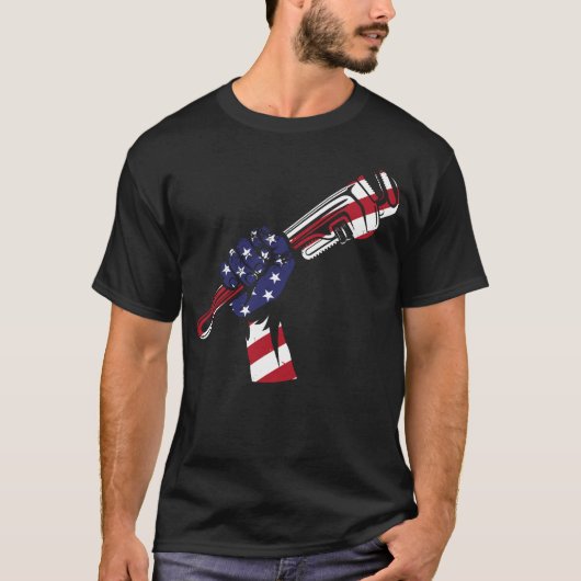 T-shirt Wrench de tuyau en plomberie American Flag (Devant)