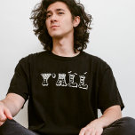 T-shirt Y'all Halloween de l'Ouest avec des chaussures Elf<br><div class="desc">Saddle-up pour la saison éffrayante avec ce tee "Y'all" minimaliste, parfait pour les vibrations d'Halloween de l'Ouest. Remplacez vos bottes par des chaussures de sorcière ou d'elfe et embrassez l'esprit cowgirl ou cowboy avec une touche de magie sorcière. Idéal pour ceux qui souhaitent ajouter une touche de vibes éffrayantes et...</div>