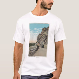 T-shirt Yellowstone, WYVacationers, vieille voiture, près
