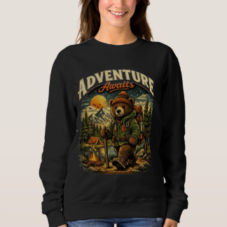 T-ShirtAdventure Awaits Vintage Bear Hiking Hoodie Trui