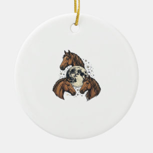T-shirtontwerp met gegraveerde paard en maan vecto keramisch ornament