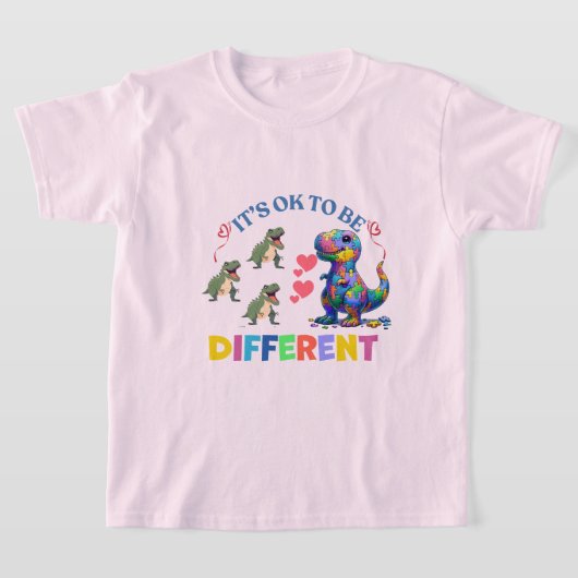 T-shirts pour filles – C'est OK d'être différent � (Poser)