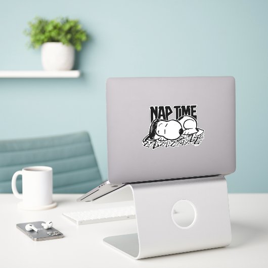T - shirts | Snoopy Nap Time Sticker (Laptop op bureau)