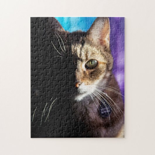 Tabby Cat Face - Vervagen naar zwart Legpuzzel (Verticaal)