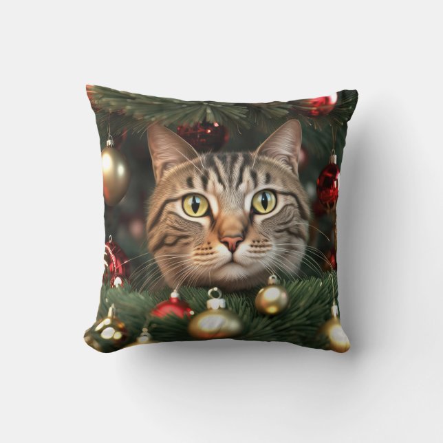 Tabby kat in een kerstboom kussen (Voorkant)