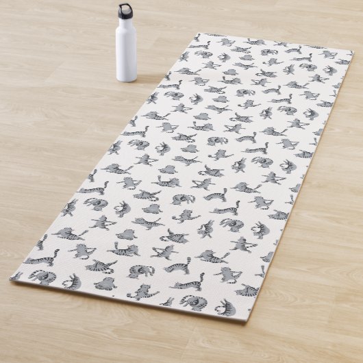 Tabby katten doen yoga mat (In situ)