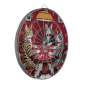 Tabby katten spelen poker dartbord (Voorkant Links)