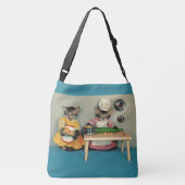 tabby kitten chef. en tabby kitten assistent crossbody tas (Achterkant)