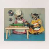 tabby kitten chef. en tabby kitten assistent legpuzzel (Horizontaal)